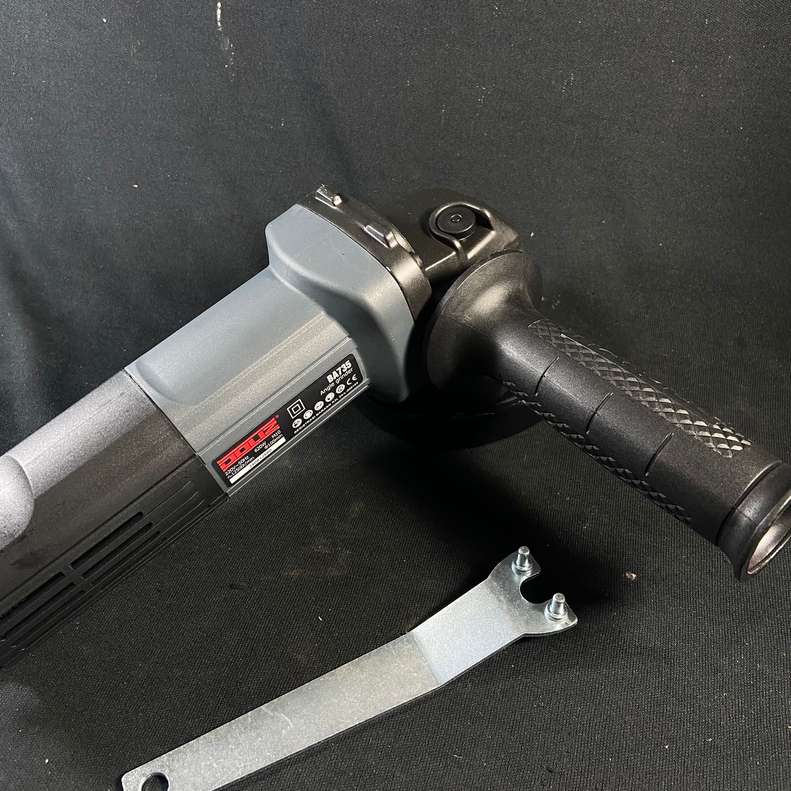 Mesin Gerinda Tangan DOLIZ BA735 Angle Grinder 4Inci 2