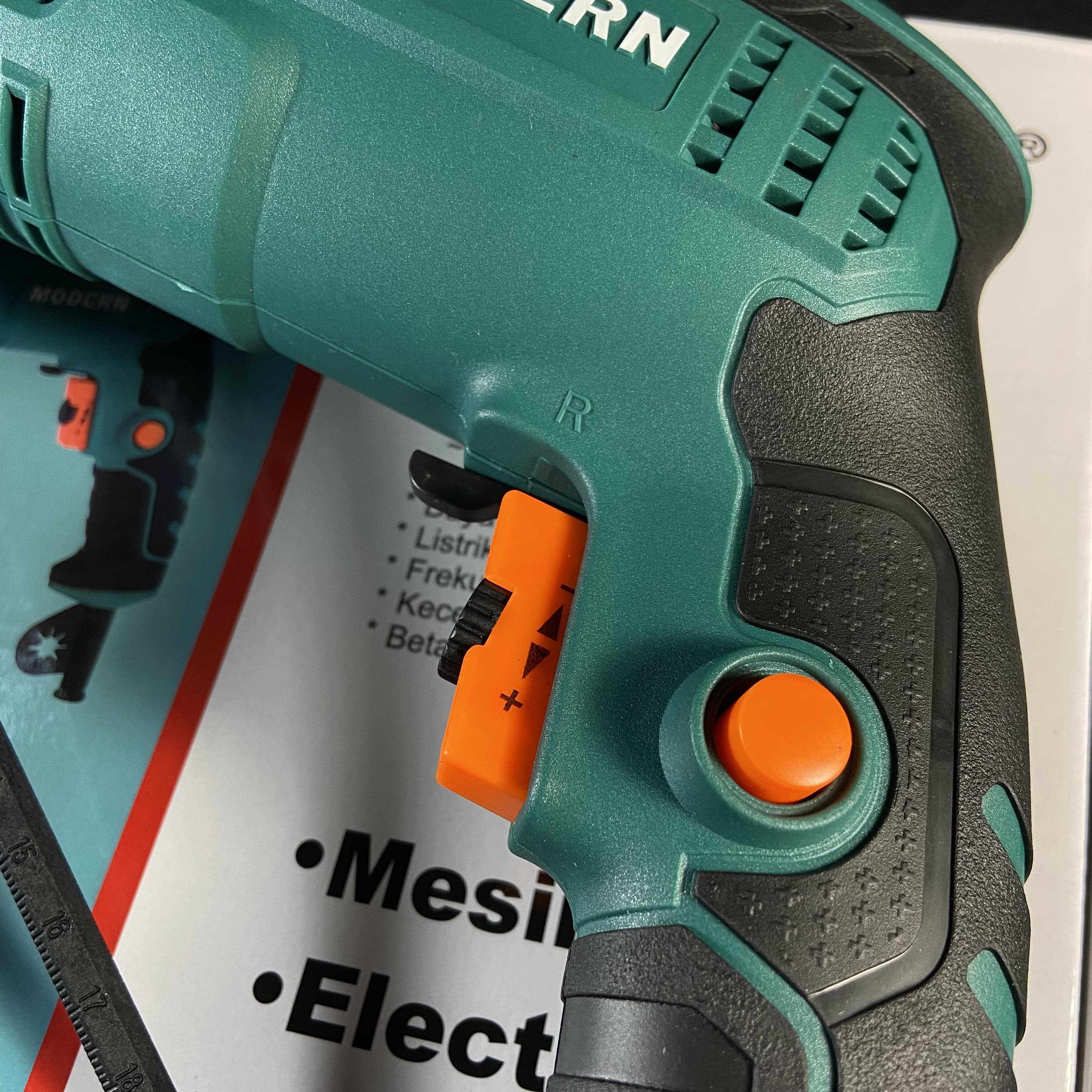 Mesin Bor Beton MODERN M2150 Impact Drill 13MM 4
